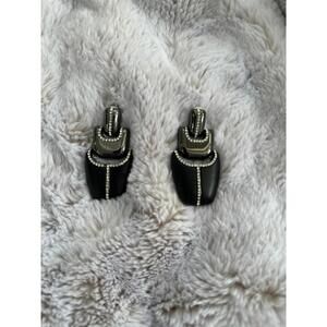 Kara Ross clip earrings